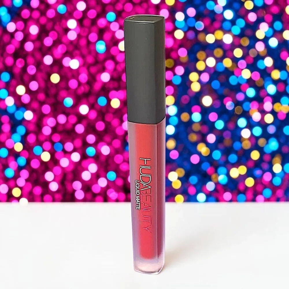 Huda Beauty Liquid Matte Lipstick in Alluring New In Box Limited Edition